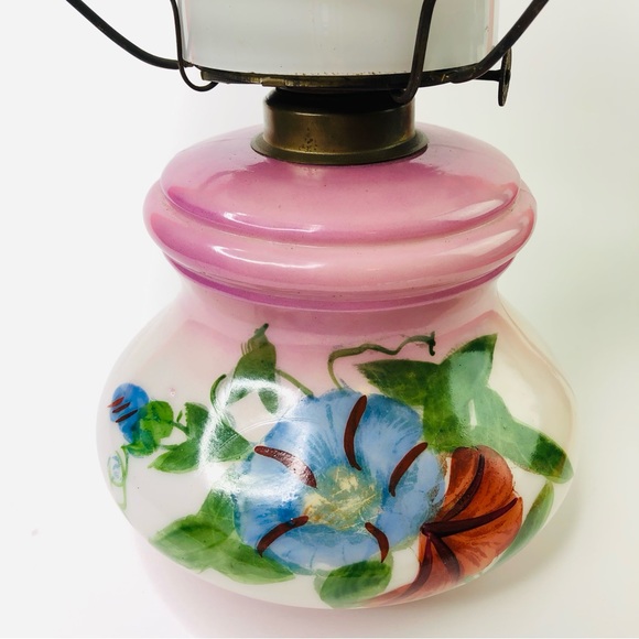 RARE Vintage EAGLE Kerosene Table Oil Lamp Daisy Floral Hand painted Porcelain - Picture 8 of 16